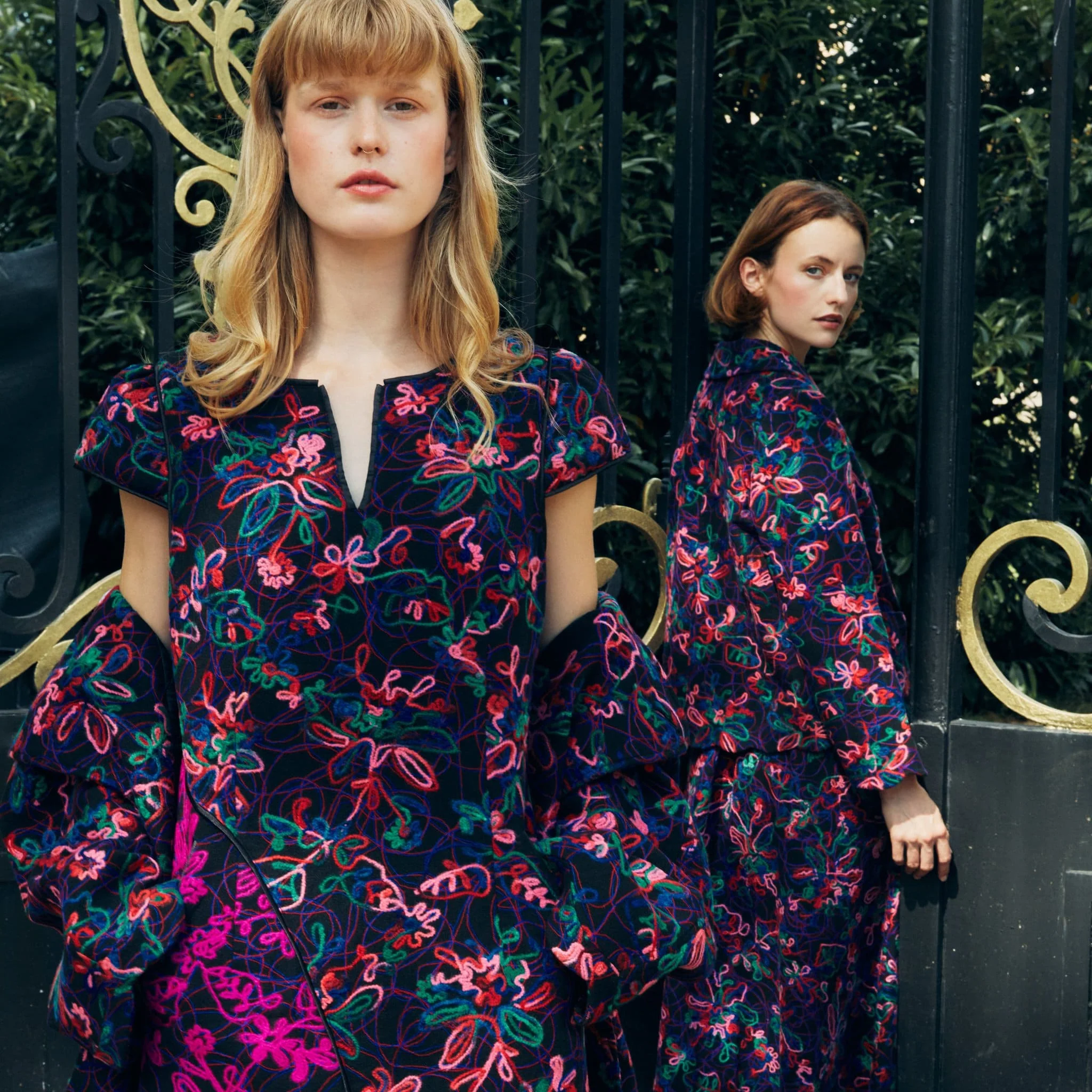 Robe Ouranos Violet Studio - Image 2